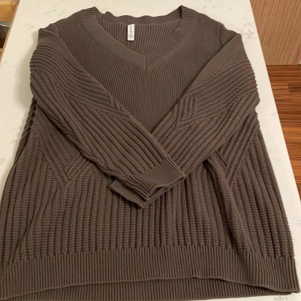 Athleta sweater